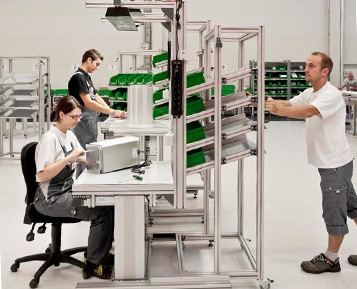 No more discomfort at work. Bet on the ergonomics of the MINITEC tables