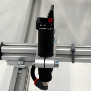 FIPA 95º Finger Clamp