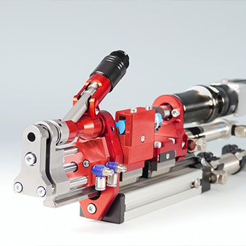 Automatically feed and screw in coil thread inserts DGS