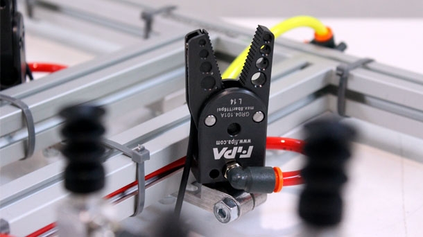 Active gripping elements