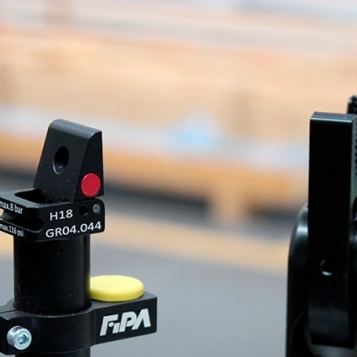 FIPA 95º Finger Clamp