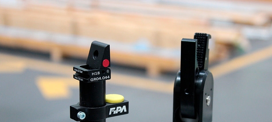 FIPA: 95º finger clamp